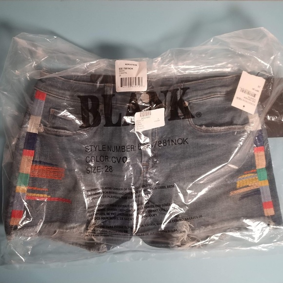 BlankNyc Denim Shorts - Picture 8 of 8
